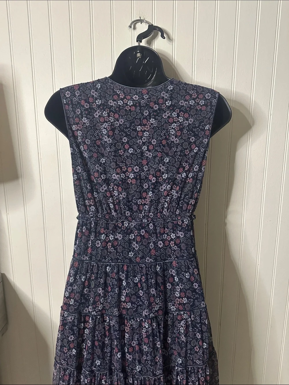 Max Studio Sleeveless V-Neck Floral Midi Dress in Navy Like New sz M - Picture 10 of 13